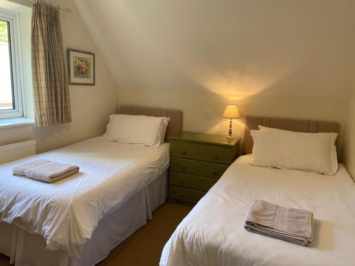 Far Hill Cottage Wyck Rissington Екстер'єр фото